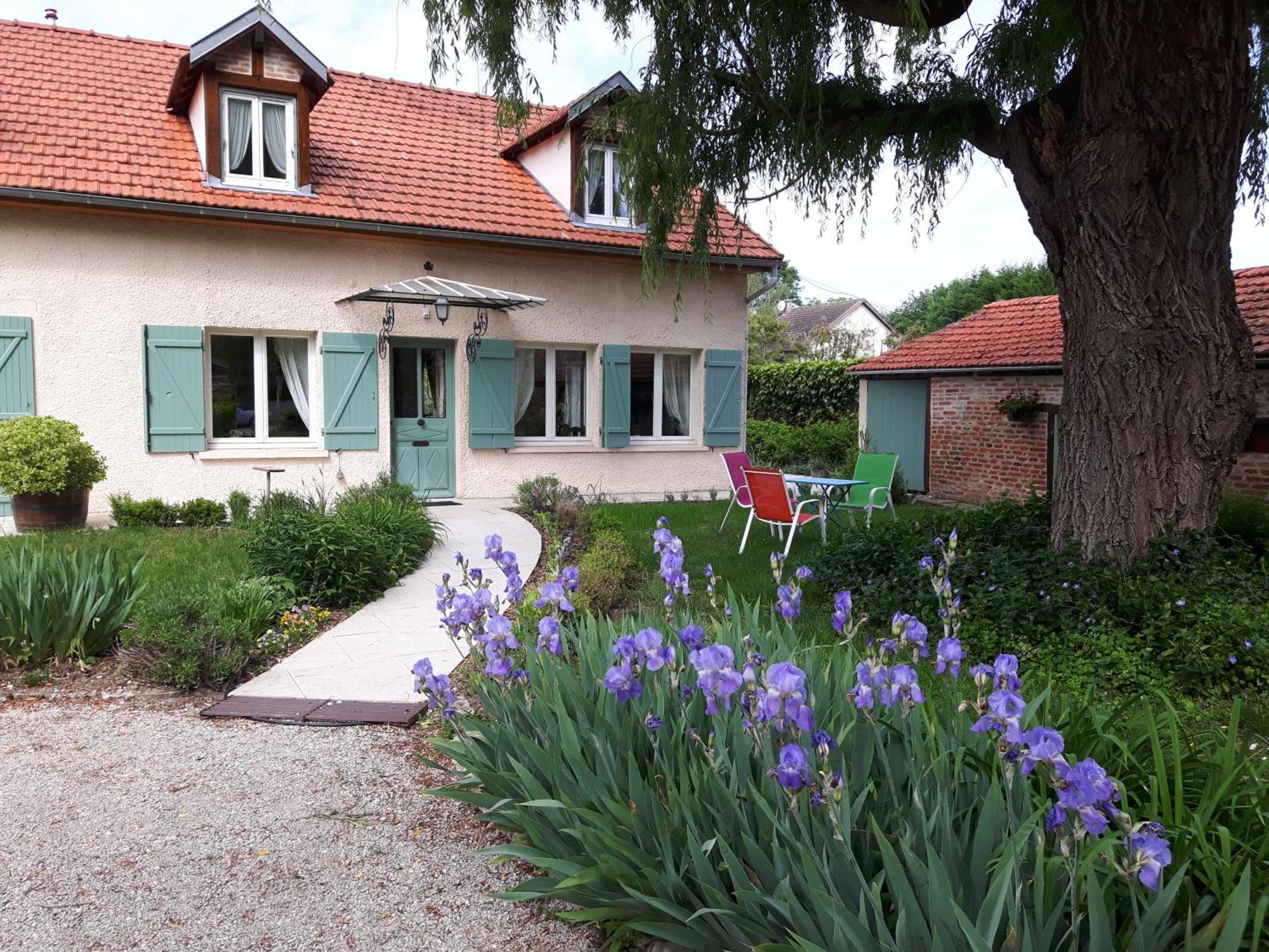 B&B Les Cistelles Saint-Nicolas-les-Citeaux Экстерьер фото