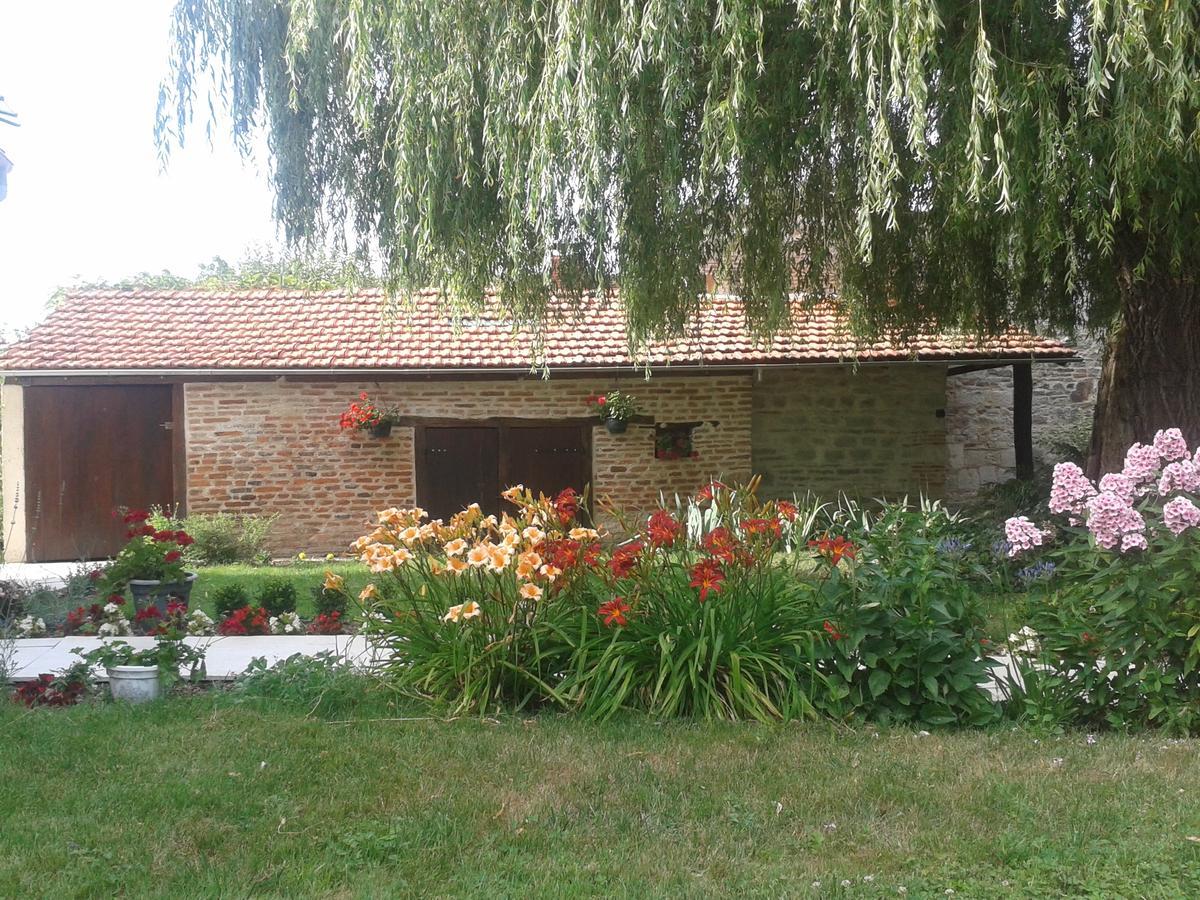 B&B Les Cistelles Saint-Nicolas-les-Citeaux Экстерьер фото
