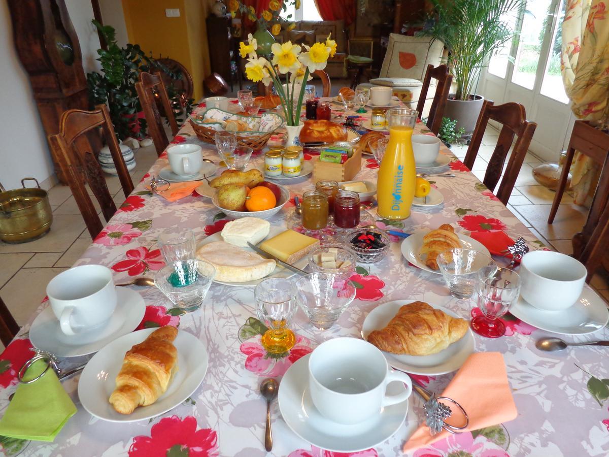 B&B Les Cistelles Saint-Nicolas-les-Citeaux Экстерьер фото